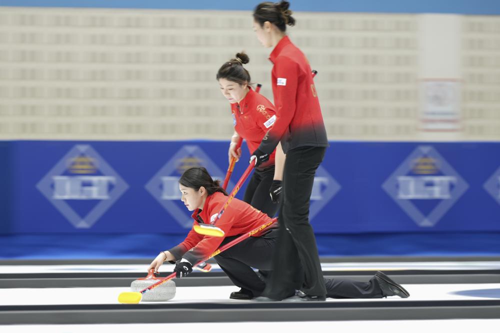 巴塞晋级西班牙超级杯决赛 奥尔默和维克托获注册可出赛.