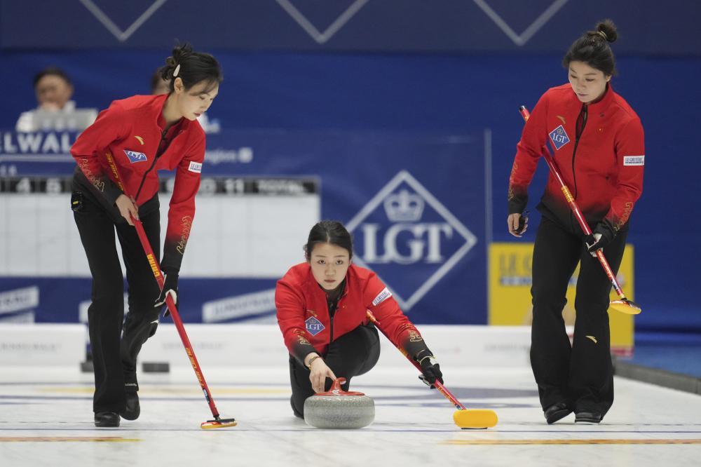 巴塞晋级西班牙超级杯决赛 奥尔默和维克托获注册可出赛.